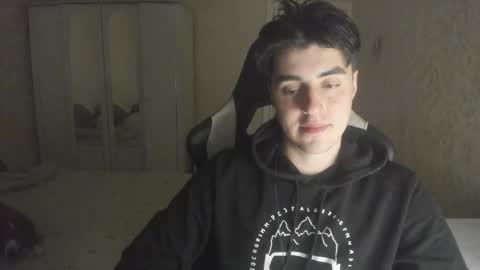 Snapshot of vlad1605 chatting on 10-01-25, 03:18 Martin online show from 10-01-25, 03:18