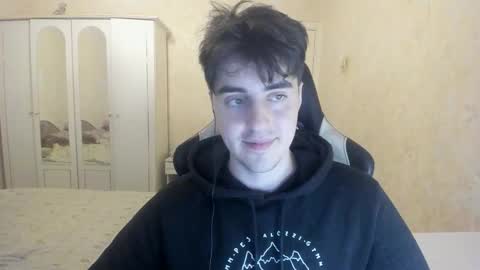 Snapshot of vlad1605 chatting on 10-03-25, 01:41 Martin online show from 10-03-25, 01:41