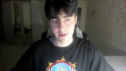 Snapshot of vlad1605 chatting on 10-26-25, 02:12 Martin online show from 10-26-25, 02:12