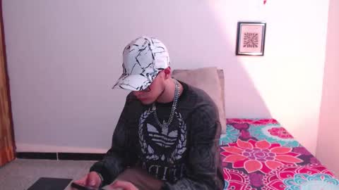 Snapshot of vlad__night chatting on 02-19-26, 03:35 Vlad online show from 02-19-26, 03:35