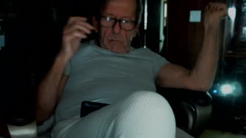 Snapshot of vnpg92 chatting on 01-04-25, 07:23 vnpg92 online show from 01-04-25, 07:23