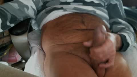 Snapshot of vnpg92 chatting on 02-18-25, 06:37 vnpg92 online show from 02-18-25, 06:37