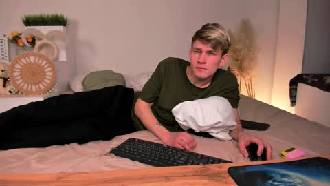 Dan online show from 02-15-26, 07:51