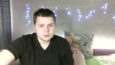 Snapshot of volshebnik_130 chatting on 01-18-25, 05:15 Volshebnik1302 online show from 01-18-25, 05:15
