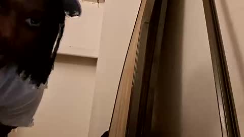 Snapshot of vonnieeb2x chatting on 09-28-25, 04:29 vonnieeb2x online show from 09-28-25, 04:29