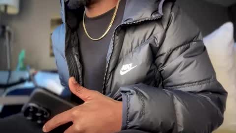 Snapshot of voodoodxck chatting on 01-11-25, 11:35 voodoodxck online show from 01-11-25, 11:35