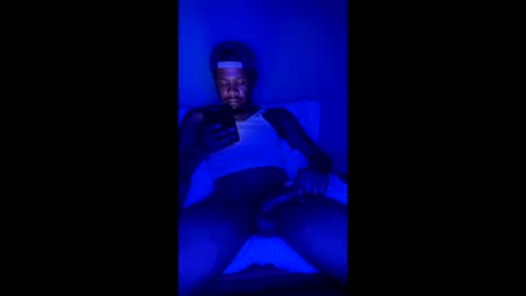 Snapshot of voodoodxck chatting on 01-19-25, 10:39 voodoodxck online show from 01-19-25, 10:39