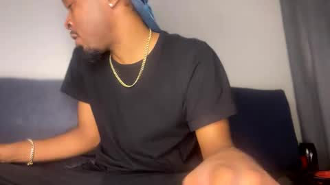 Snapshot of voodoodxck chatting on 02-09-25, 02:17 voodoodxck online show from 02-09-25, 02:17