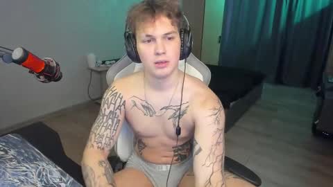 Snapshot of vova_belkin_ chatting on 10-03-25, 09:28 vova online show from 10-03-25, 09:28