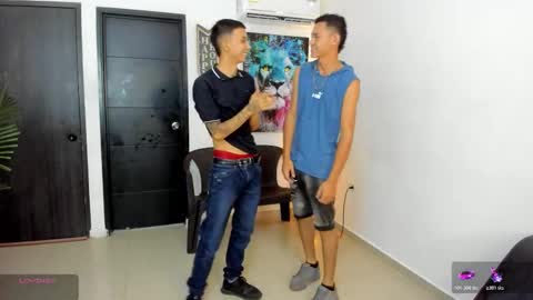 voyeurism_guys online show from 11-08-25, 10:52