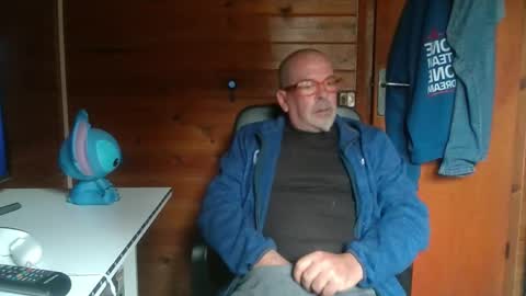 oscar online show from 03-08-25, 10:43