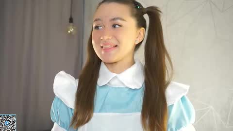 Snapshot of vvilly_wonka chatting on 10-10-25, 01:59 Ethal - thank you for thumb up online show from 10-10-25, 01:59