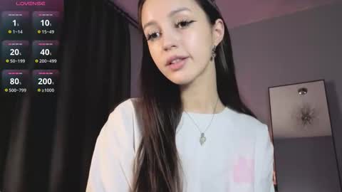 Snapshot of w33d7 chatting on 02-10-26, 09:52 Alice Before pvt write to me in PM online show from 02-10-26, 09:52