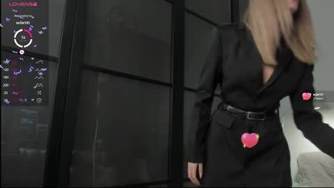 Nicole  Johny online show from 03-12-25, 10:17