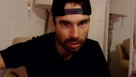 Snapshot of waketomyd chatting on 11-23-25, 05:29 WakeToMyD online show from 11-23-25, 05:29