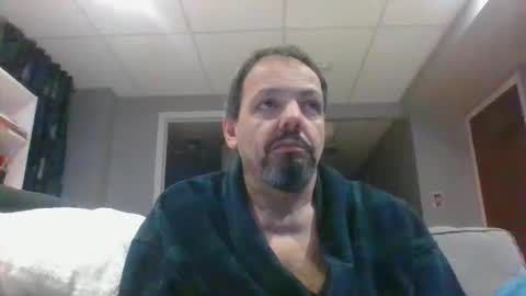 walker033 online show from 01-18-26, 04:16