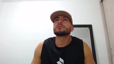 Snapshot of walter_brownn01 chatting on 01-03-25, 03:12 WALTER BROWN online show from 01-03-25, 03:12