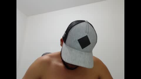 Snapshot of walter_brownn01 chatting on 01-13-25, 06:59 WALTER BROWN online show from 01-13-25, 06:59