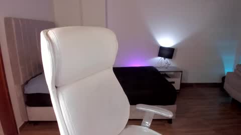 walton_abieca_ online show from 09-10-25, 01:27