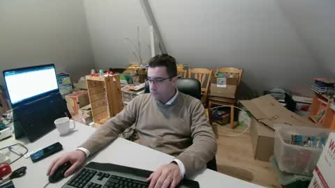 Snapshot of wammes85 chatting on 12-15-24, 09:24 wammes online show from 12-15-24, 09:24