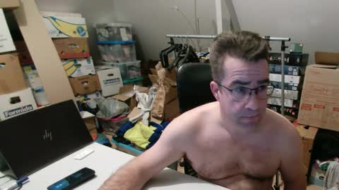 Snapshot of wammes85 chatting on 12-26-24, 09:58 wammes online show from 12-26-24, 09:58