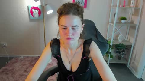 Wanda online show from 02-19-26, 01:51