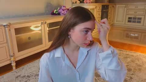 hello guys im Lilian online show from 10-30-25, 03:08