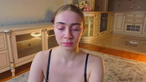 hello guys im Lilian online show from 11-01-25, 04:58