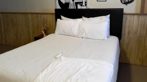 Snapshot of wanderlustgaal chatting on 10-07-25, 02:47 wanderlustgaal online show from 10-07-25, 02:47