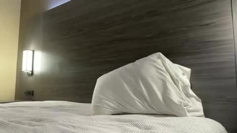 Snapshot of wanderlustgaal chatting on 10-12-25, 03:44 wanderlustgaal online show from 10-12-25, 03:44