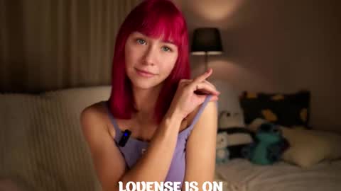 Snapshot of wanettabal chatting on 09-30-25, 10:42 Betti online show from 09-30-25, 10:42