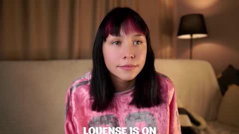 Snapshot of wanettabal chatting on 10-02-25, 10:33 Betti online show from 10-02-25, 10:33