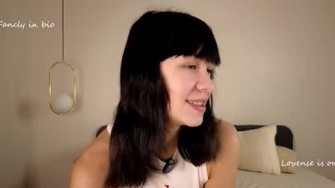 Snapshot of wanettabal chatting on 11-03-25, 11:33 Betti online show from 11-03-25, 11:33