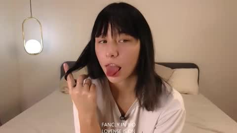 Snapshot of wanettabal chatting on 11-05-25, 11:10 Betti online show from 11-05-25, 11:10