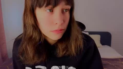 Snapshot of wanettabal chatting on 11-30-25, 02:15 Betti online show from 11-30-25, 02:15