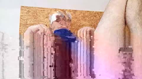 Snapshot of wankingnoah1234 chatting on 09-14-25, 07:29 edging noah loves to wank online show from 09-14-25, 07:29