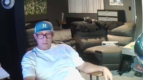 Snapshot of wantitbutyoucanthaveit chatting on 11-06-25, 02:34 inittogetitin online show from 11-06-25, 02:34