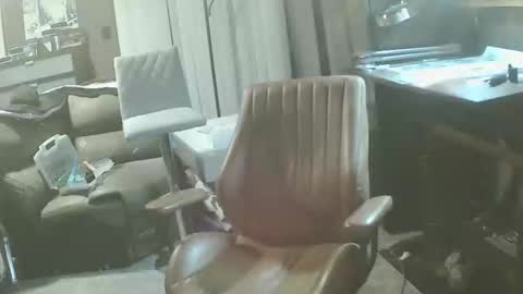 inittogetitin online show from 12-19-25, 01:45