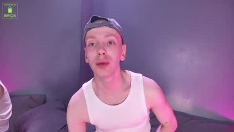 Snapshot of warmwhisp chatting on 02-26-26, 08:52 ZID online show from 02-26-26, 08:52