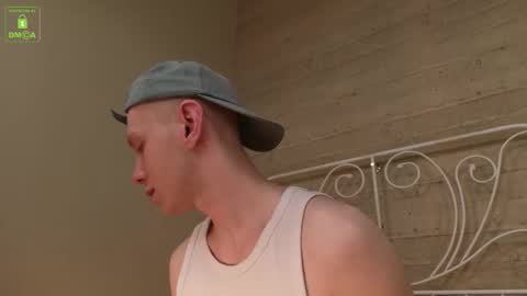 Snapshot of warmwhisp chatting on 03-01-26, 08:33 ZID online show from 03-01-26, 08:33