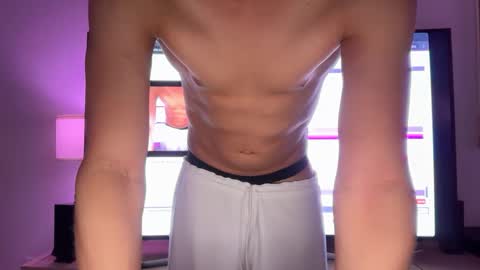 Snapshot of watchtheshow0 chatting on 09-30-25, 05:01 Ty M online show from 09-30-25, 05:01