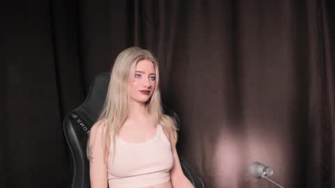 Snapshot of waterfallwoods chatting on 01-05-25, 06:46 waterfallwoods online show from 01-05-25, 06:46