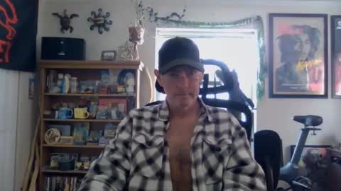 Snapshot of waterfire420 chatting on 02-01-25, 06:19 waterfire420 online show from 02-01-25, 06:19