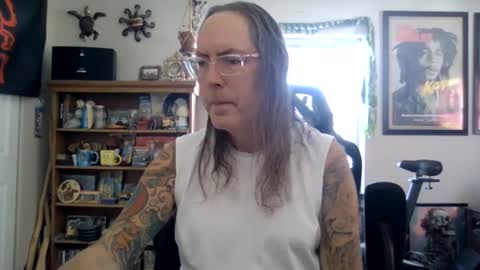 Snapshot of waterfire420 chatting on 02-16-25, 08:22 waterfire420 online show from 02-16-25, 08:22