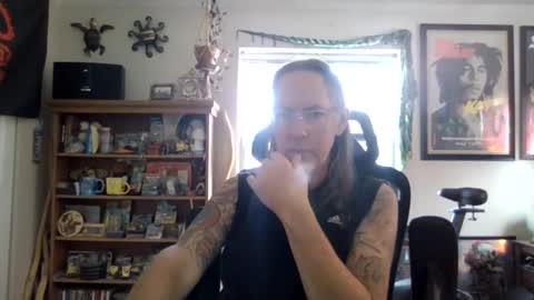 Snapshot of waterfire420 chatting on 02-17-25, 04:48 waterfire420 online show from 02-17-25, 04:48