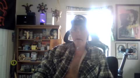 Snapshot of waterfire420 chatting on 09-09-25, 07:57 waterfire420 online show from 09-09-25, 07:57