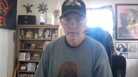 Snapshot of waterfire420 chatting on 10-03-25, 08:28 waterfire420 online show from 10-03-25, 08:28