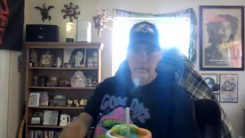 Snapshot of waterfire420 chatting on 10-06-25, 07:33 waterfire420 online show from 10-06-25, 07:33