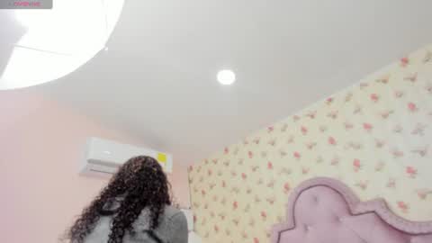 Snapshot of watson_crystal00 chatting on 08-02-26, 12:58 Milf Latina online show from 08-02-26, 12:58