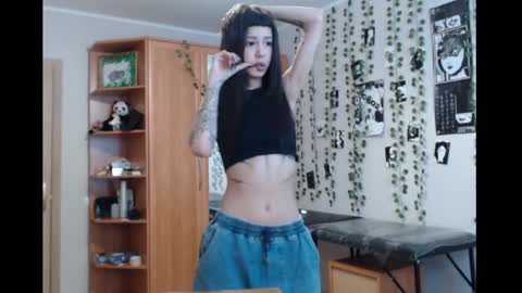 Mina online show from 02-15-26, 12:03